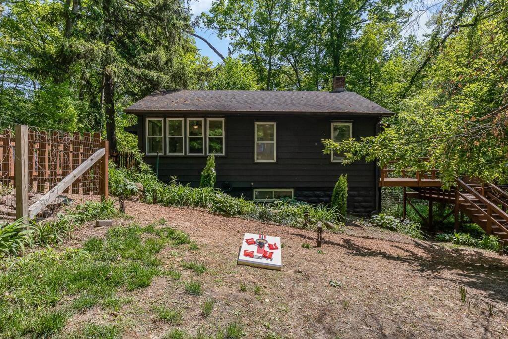 Black Cabin Getaway In Woods I Valpo Valparaiso Exteriér fotografie